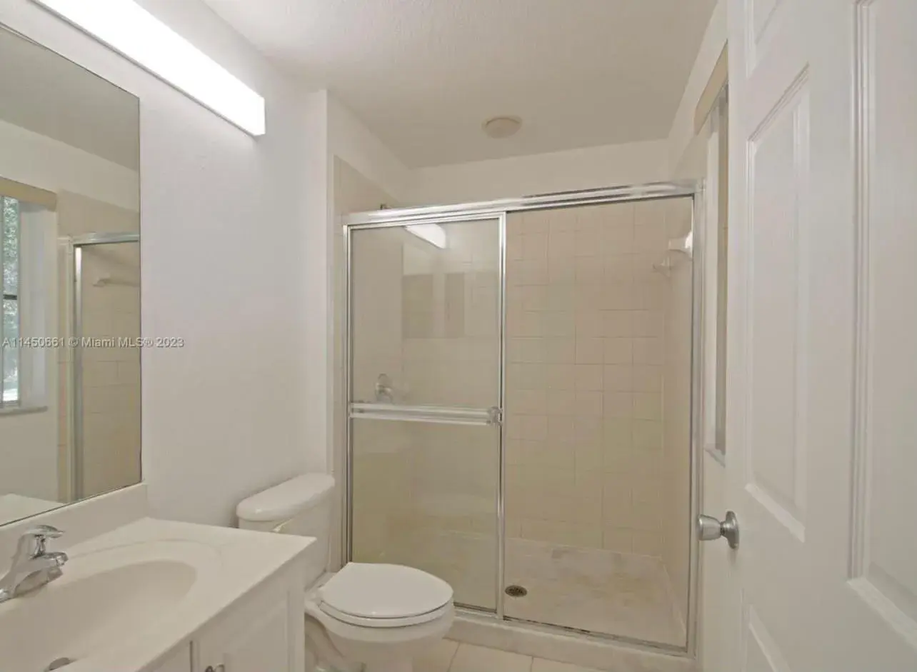 6030 SW 19th Place, North Lauderdale FL 33068