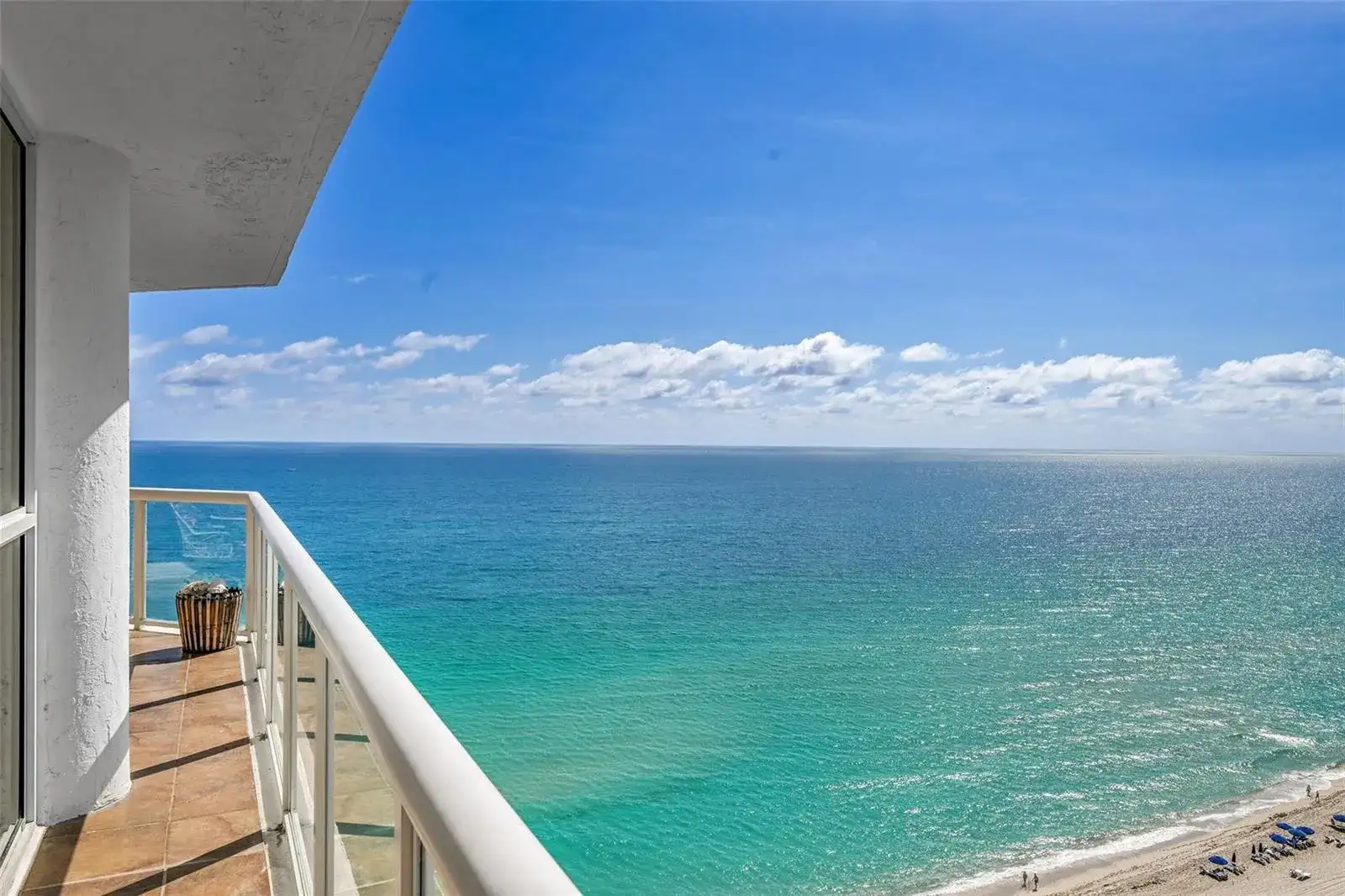 16425 Collins Avenue # 2011, Sunny Isles Beach FL 33160 photo 3