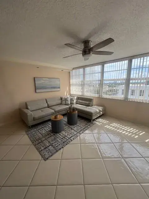 1160 N Federal Highway # 1118, Fort Lauderdale FL 33304