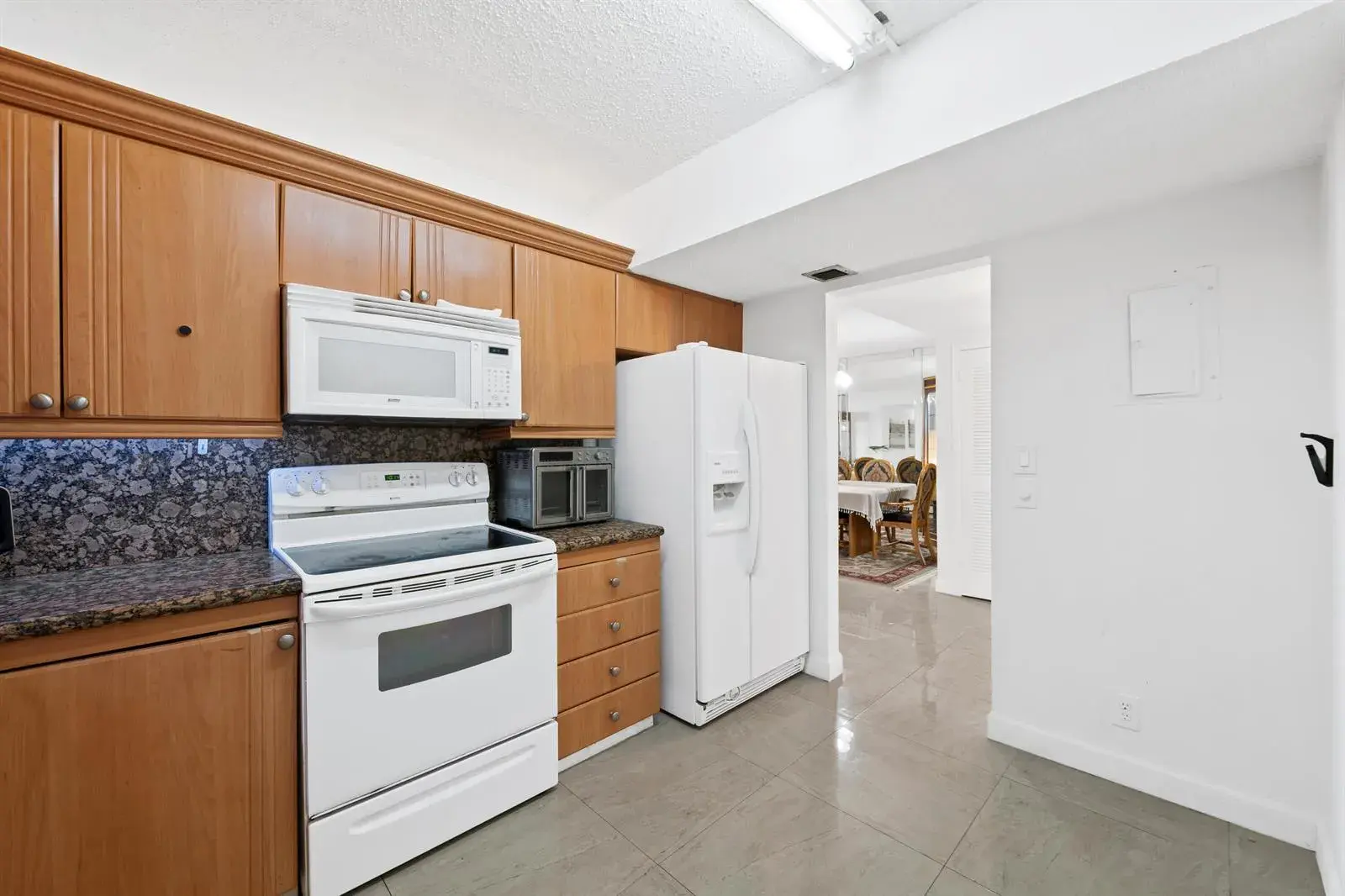 2500 Parkview Drive # 615, Hallandale Beach FL 33009