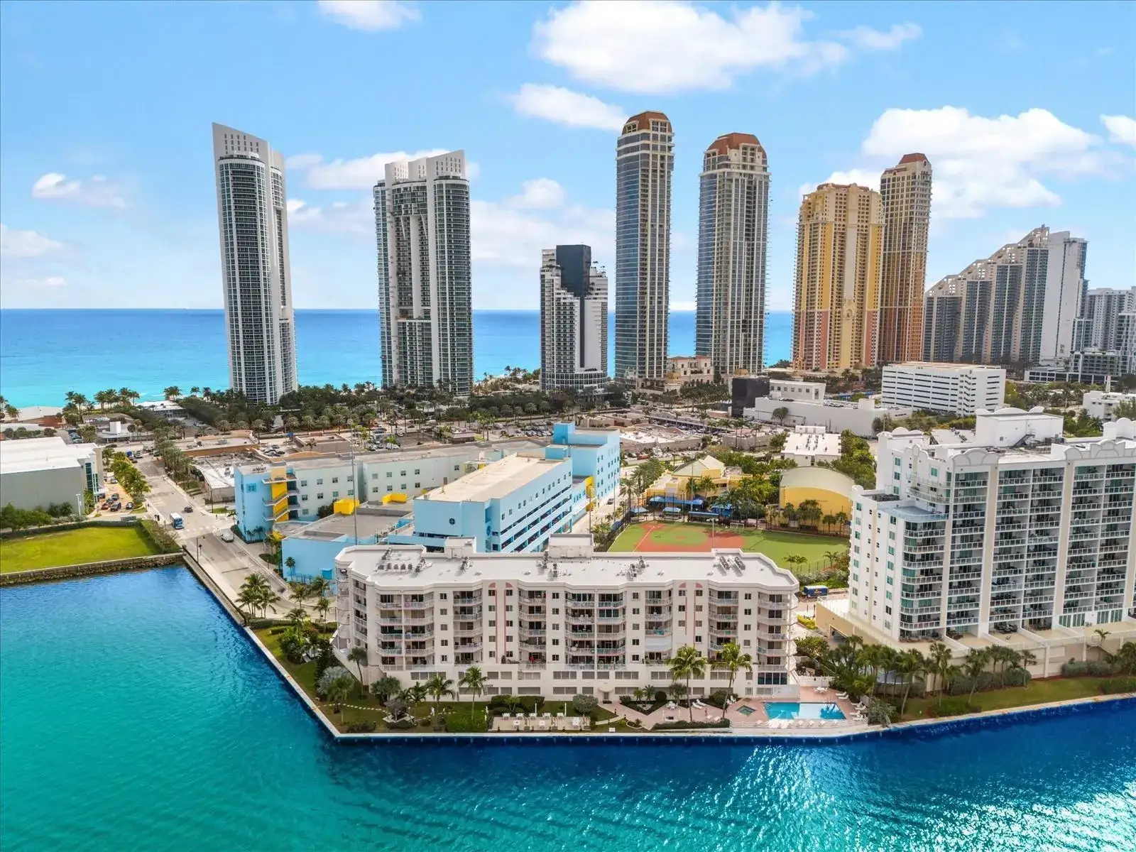 18260 N Bay Road # 304, Sunny Isles Beach FL 33160