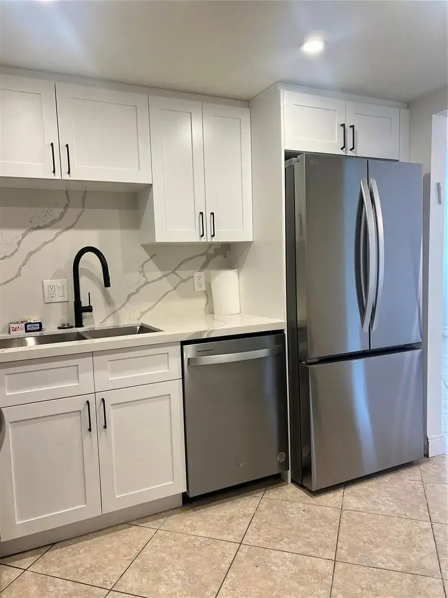 4000 N Hills Drive # 28, Hollywood FL 33021 photo 2