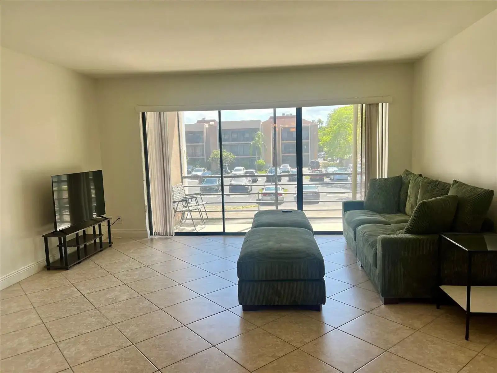 4000 N Hills Drive # 28, Hollywood FL 33021 photo 3