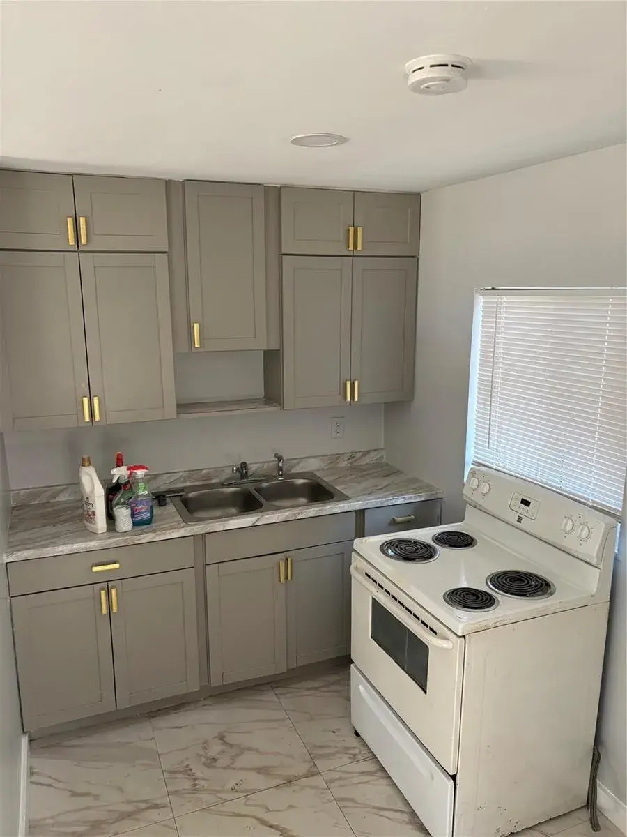 3932 SW 12th Place, Fort Lauderdale FL 33312
