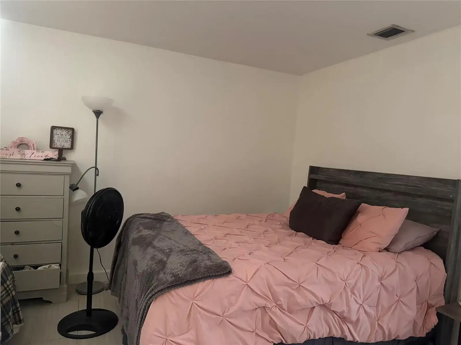 817 SE 9th Street, Okeechobee FL 34974 photo 3