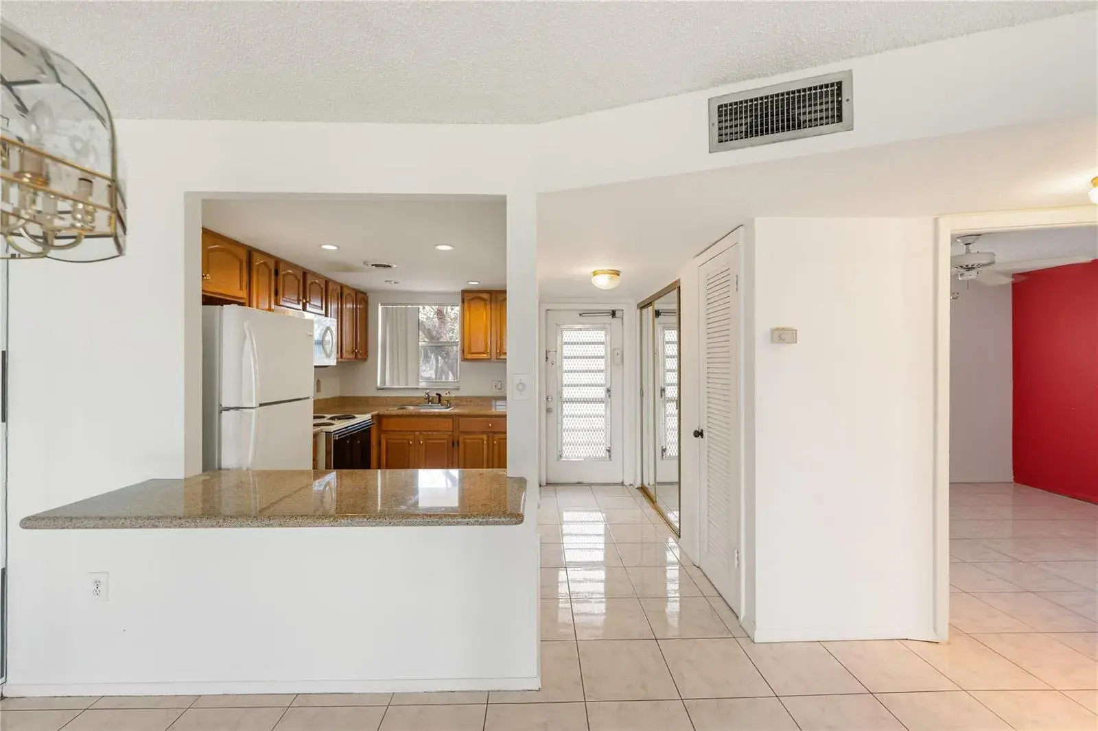 8081 N Sunrise Lakes Drive # 203, Sunrise FL 33322