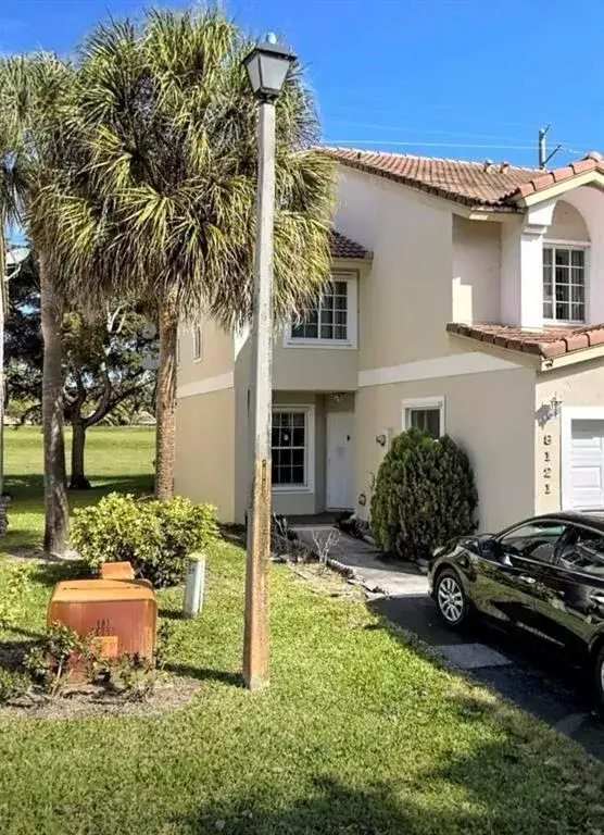 8121 Southgate Boulevard, North Lauderdale FL 33068