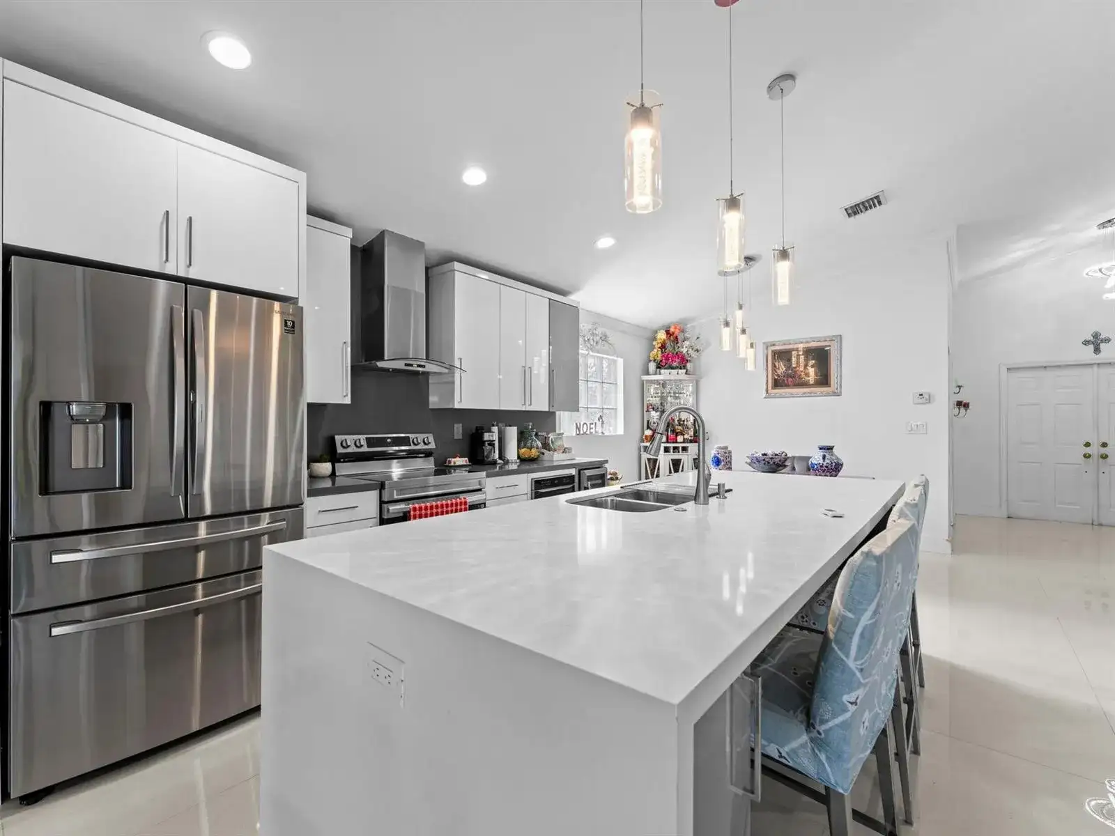 181 SW 203rd Avenue, Pembroke Pines FL 33029 photo 2