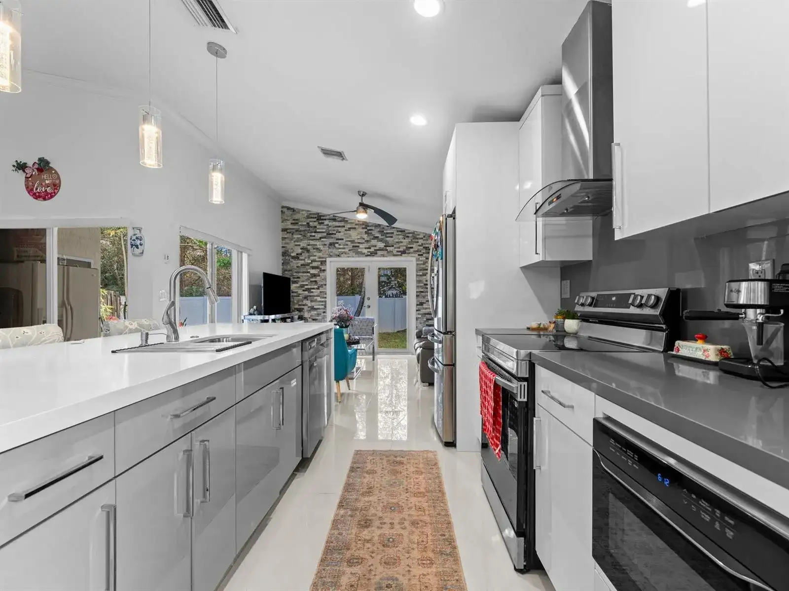 181 SW 203rd Avenue, Pembroke Pines FL 33029 photo 4