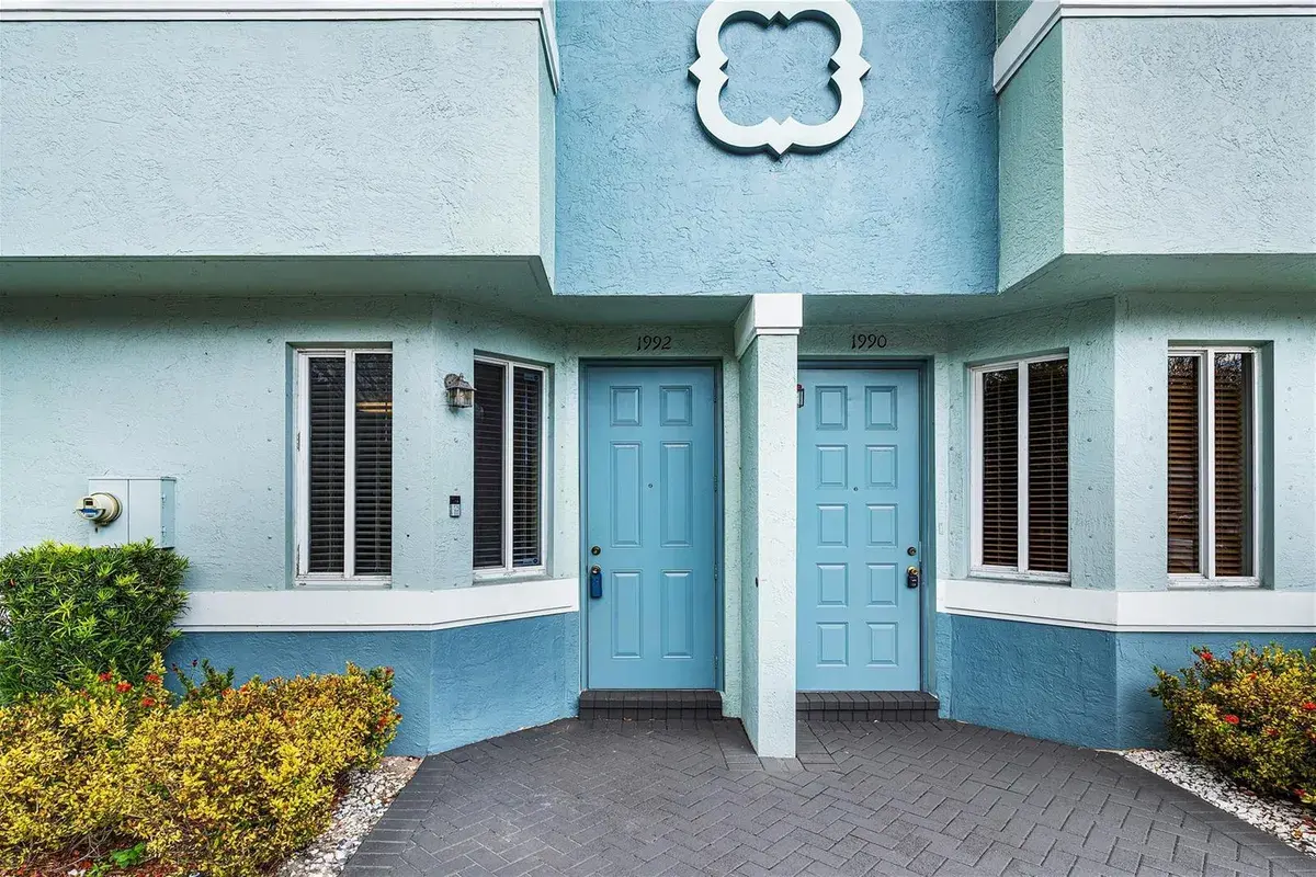 1992 Alamanda Way, Riviera Beach FL 33404