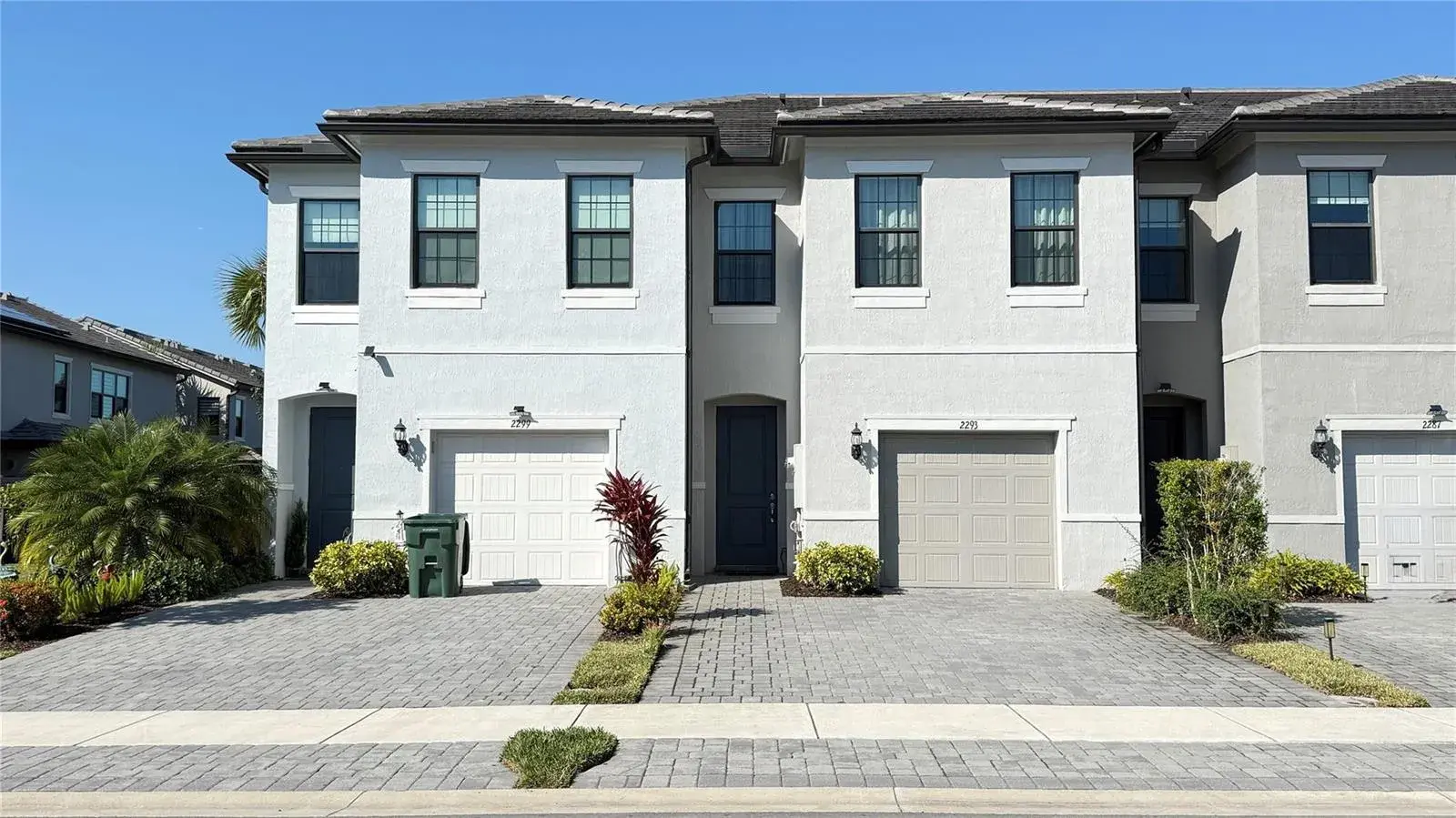 2293 S Appleton Circle, Oakland Park FL 33309