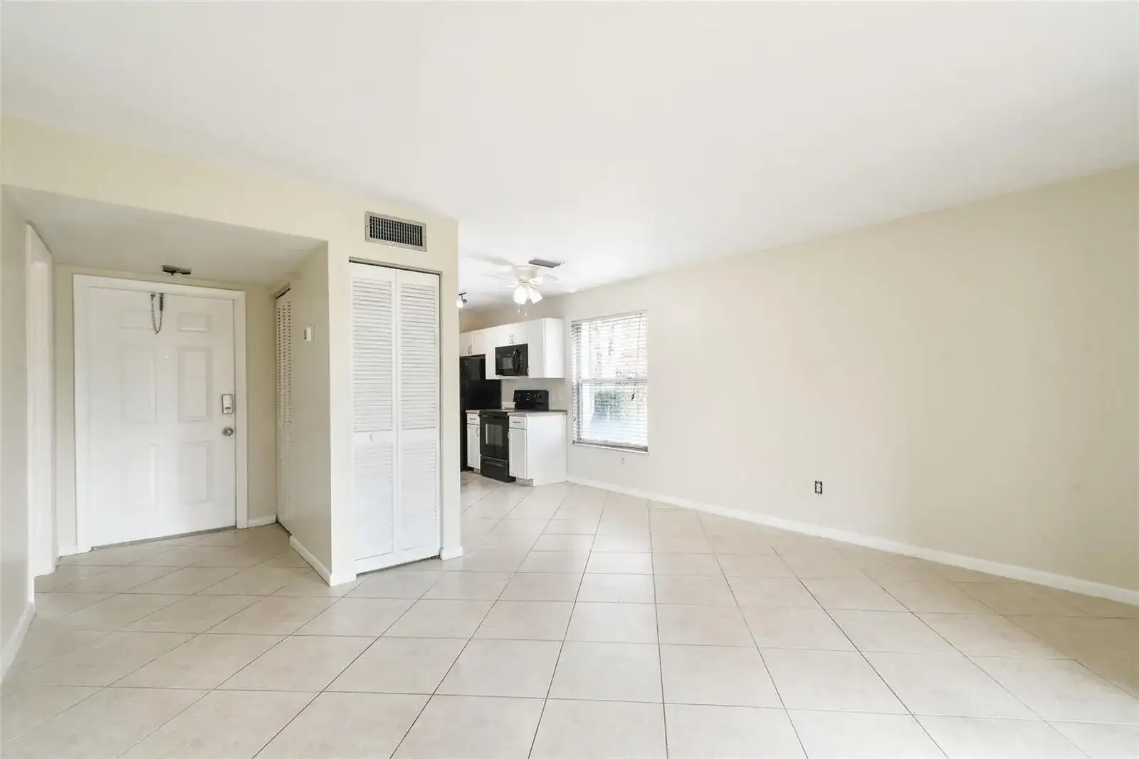 8163 SE Croft Circle # 5, Hobe Sound FL 33455 photo 5