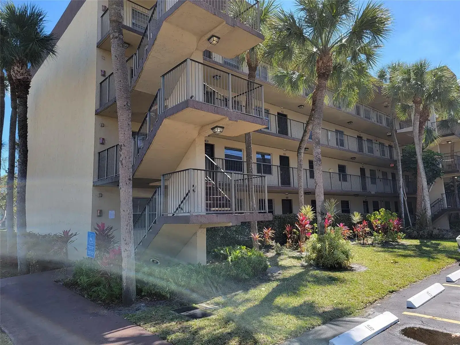3121 NW 47th Terrace # 403, Lauderdale Lakes FL 33319 photo 3