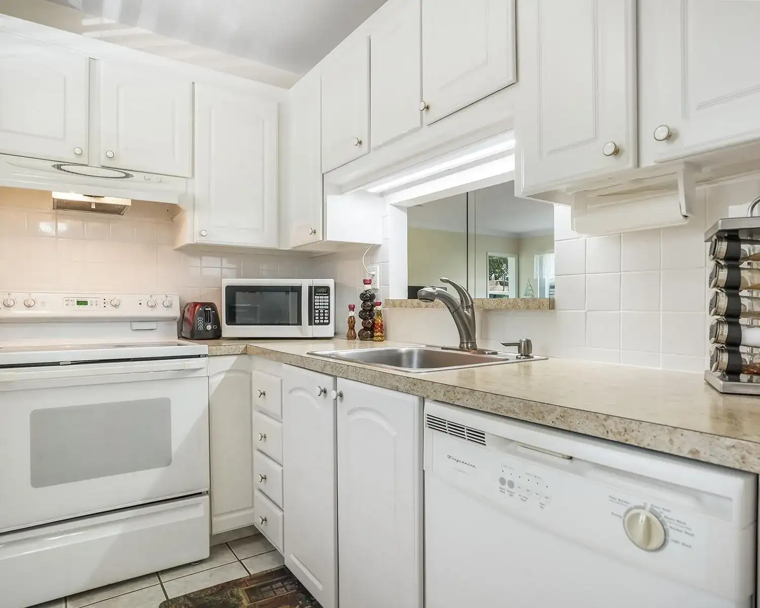 3400 NW 48th Avenue # 407, Lauderdale Lakes FL 33319 photo 2