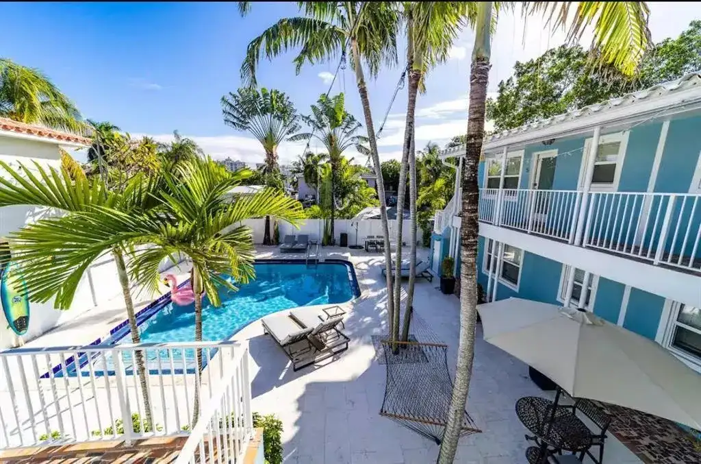 2617 NE 13th Court, Fort Lauderdale FL 33304 photo 2
