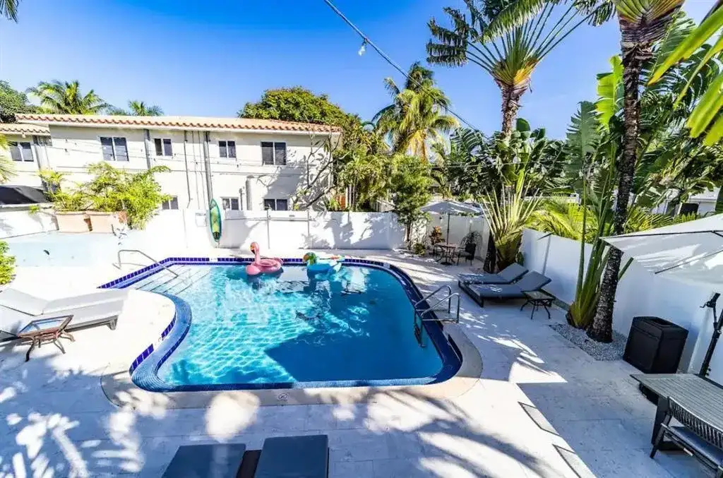 2617 NE 13th Court, Fort Lauderdale FL 33304 photo 3