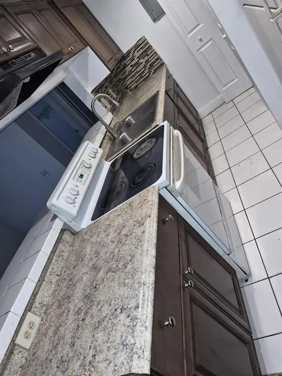 4455 TREEHOUSE Lane # B, Tamarac FL 33319 photo 3