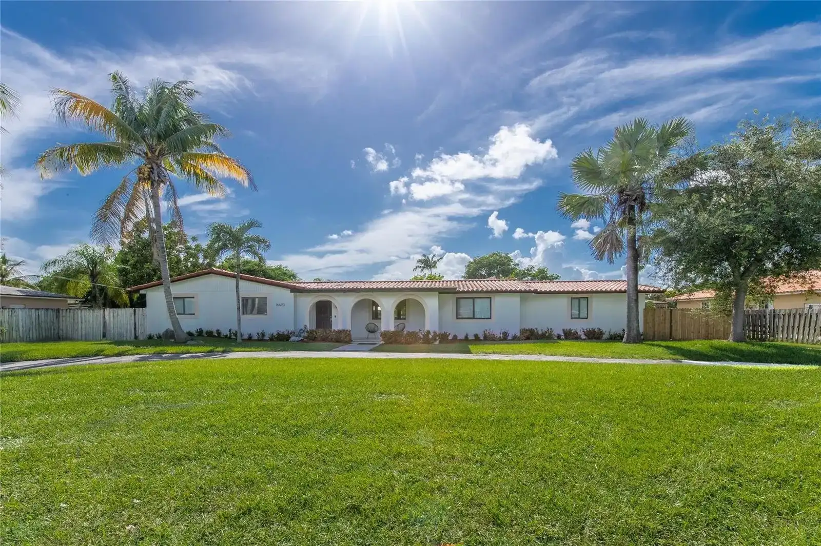 16670 SW 90th Avenue, Palmetto Bay FL 33157