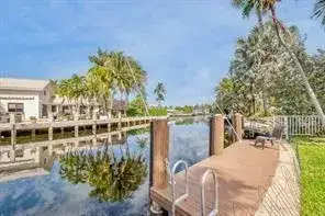 1131 SE 5th Avenue, Pompano Beach FL 33060 photo 2