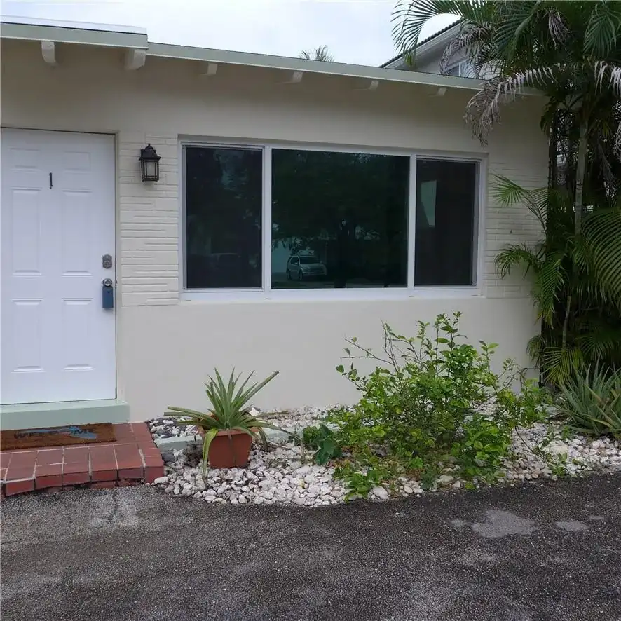812 NE 15 Avenue, Fort Lauderdale FL 33304
