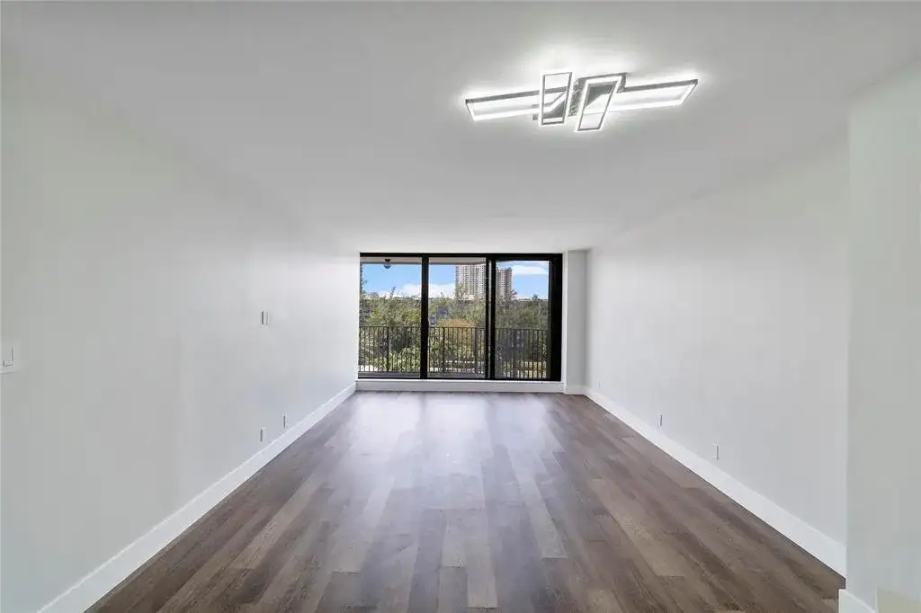 300 Three Islands Boulevard # 306, Hallandale Beach FL 33009 photo 5