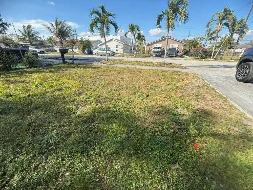 5836 Wiley Street, Hollywood FL 33023 photo 3