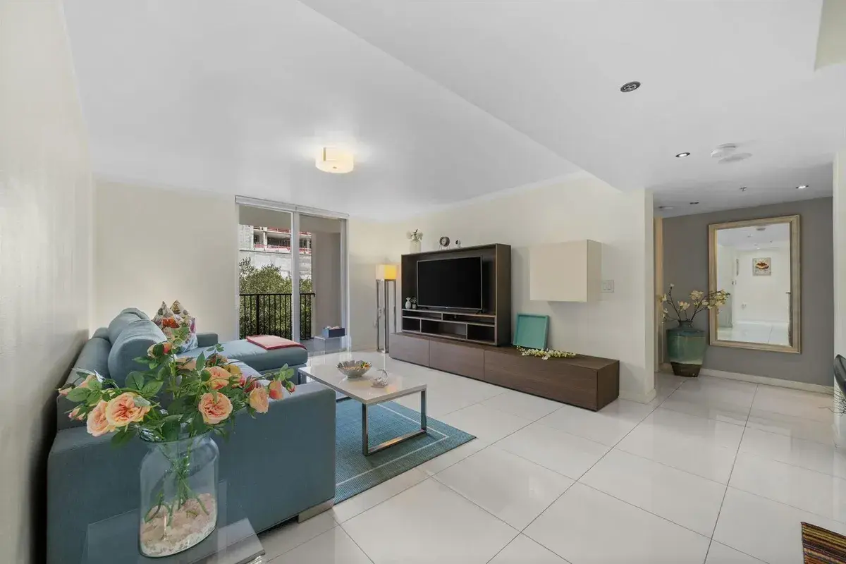 520 SE 5th Avenue # 2406, Fort Lauderdale FL 33301