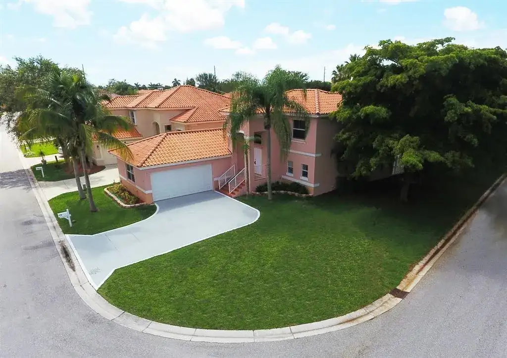 6602 Geneva Street, Lake Worth FL 33467 photo 2