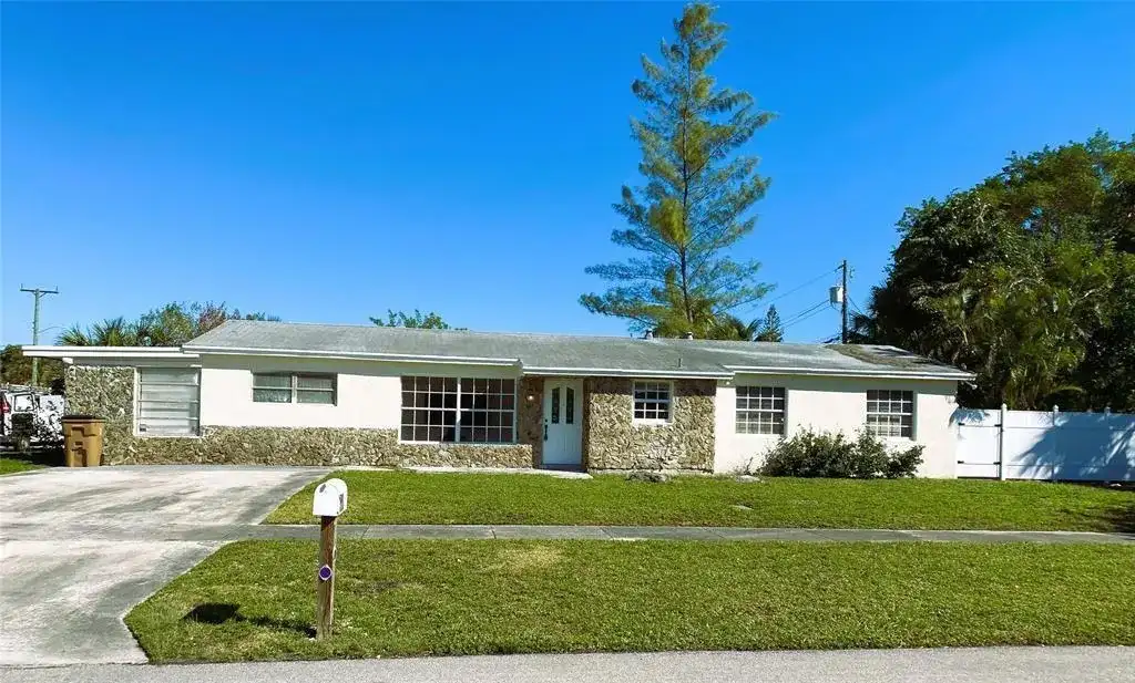 320 NW 4th Avenue # 3, Deerfield Beach FL 33441