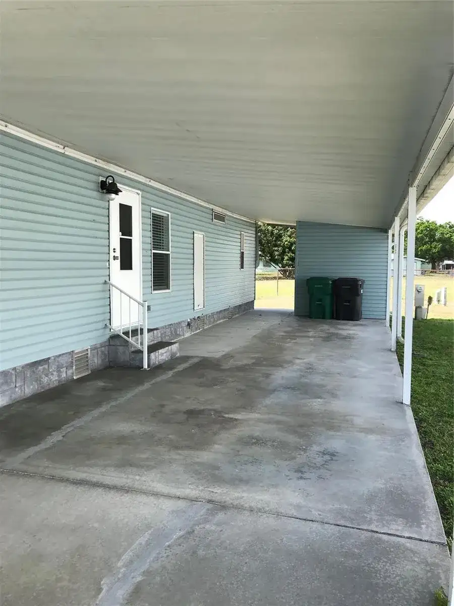 1703 SW 35th Circle, Okeechobee FL 34974 photo 2