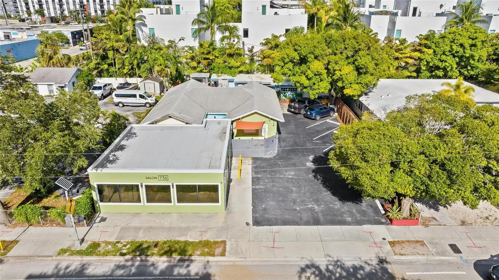 724-746 NE 3rd Avenue, Fort Lauderdale FL 33304 photo 3