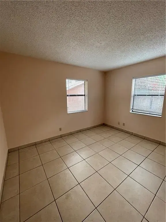 1112 NE 13th Avenue # 2, Fort Lauderdale FL 33304