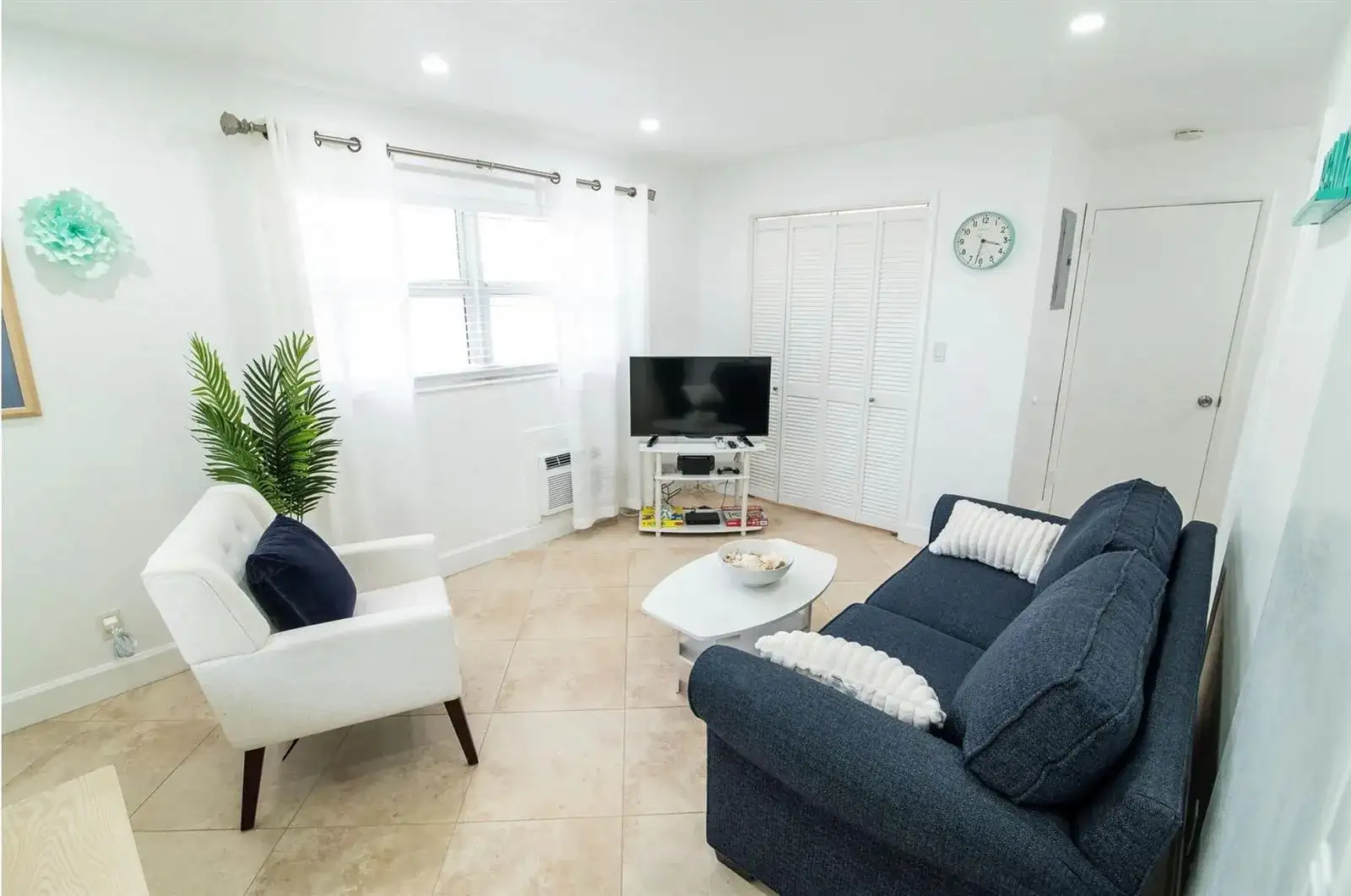 3230 NE 13th Street # 203, Pompano Beach FL 33062 photo 2
