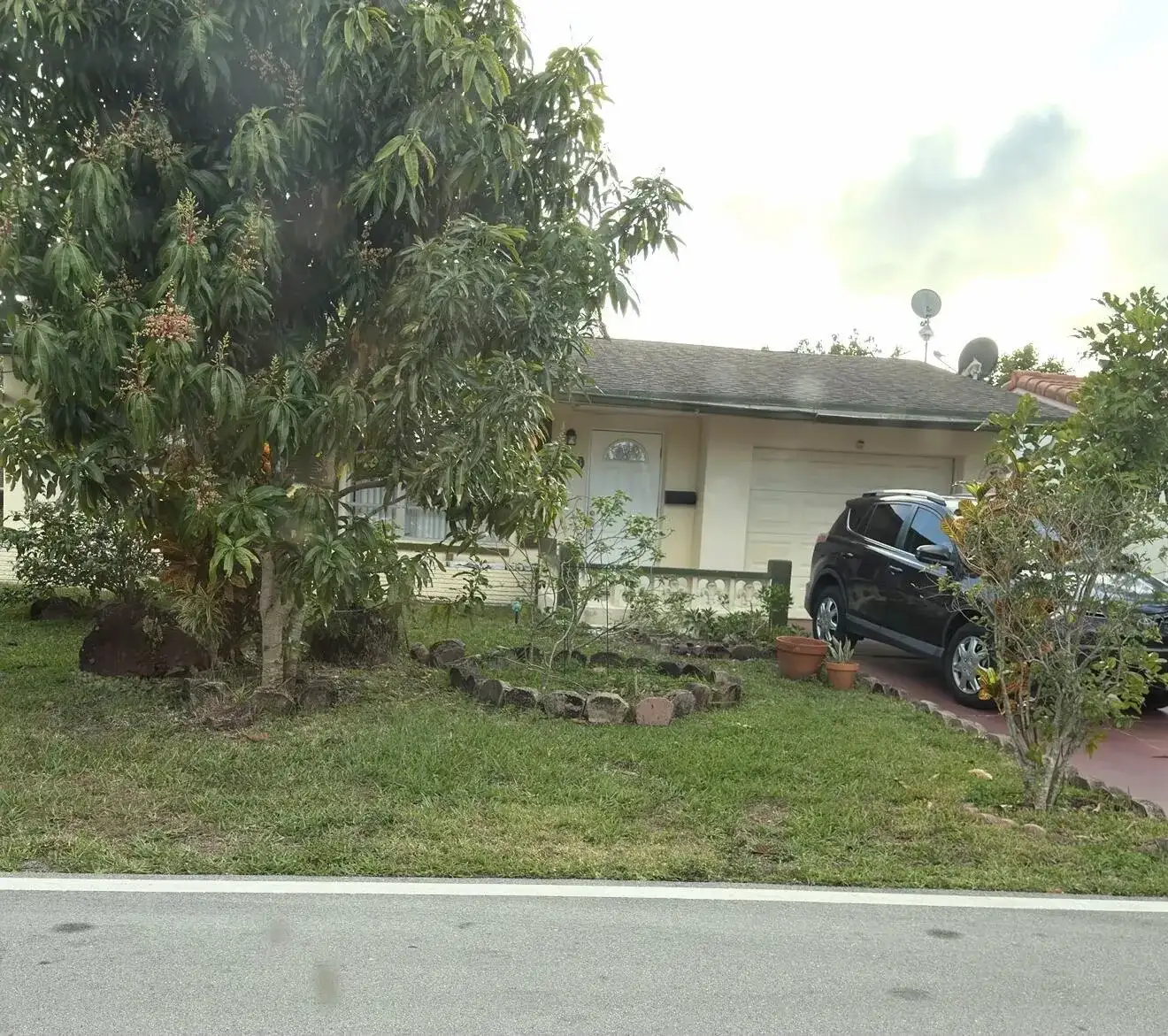 4803 Highland Drive, Tamarac FL 33319 photo 2