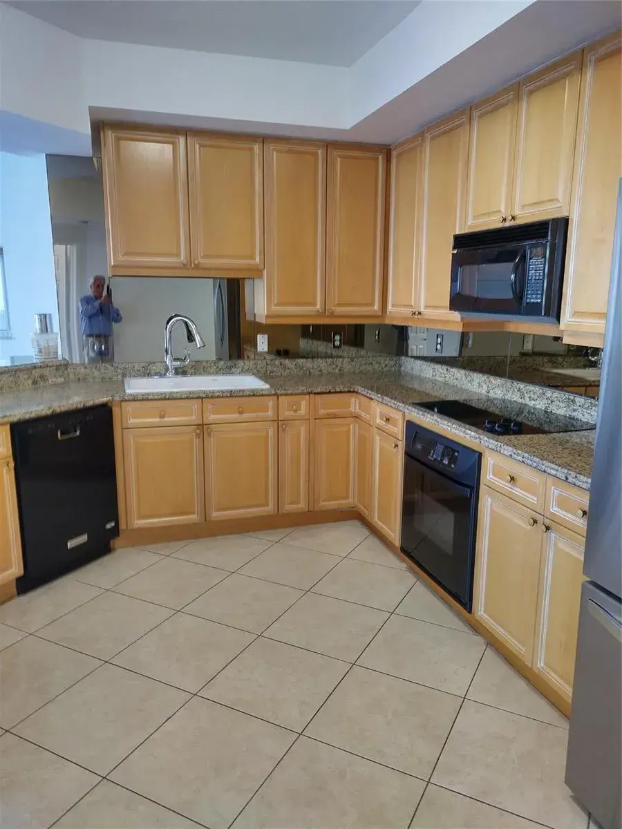 100 S Birch Road # 1005d, Fort Lauderdale FL 33316