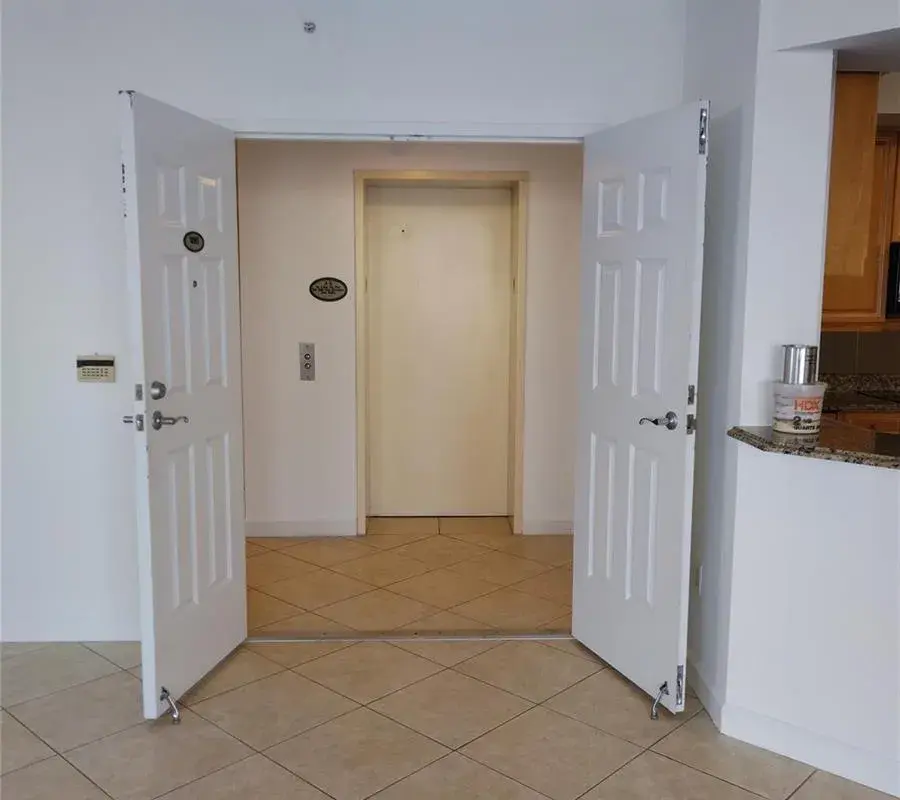 100 S Birch Road # 1005d, Fort Lauderdale FL 33316