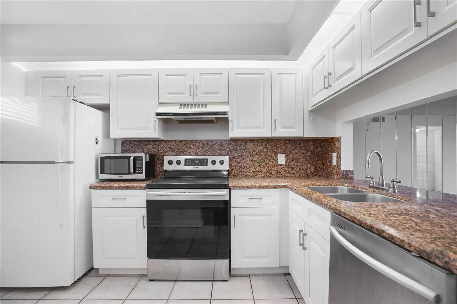 109 Lake Emerald Drive # 110, Oakland Park FL 33309 photo 5