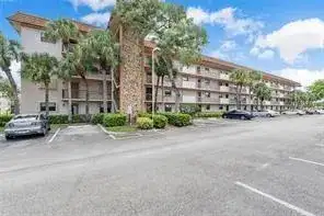 4930 E Sabal Palm Boulevard # 402, Tamarac FL 33319 photo 3