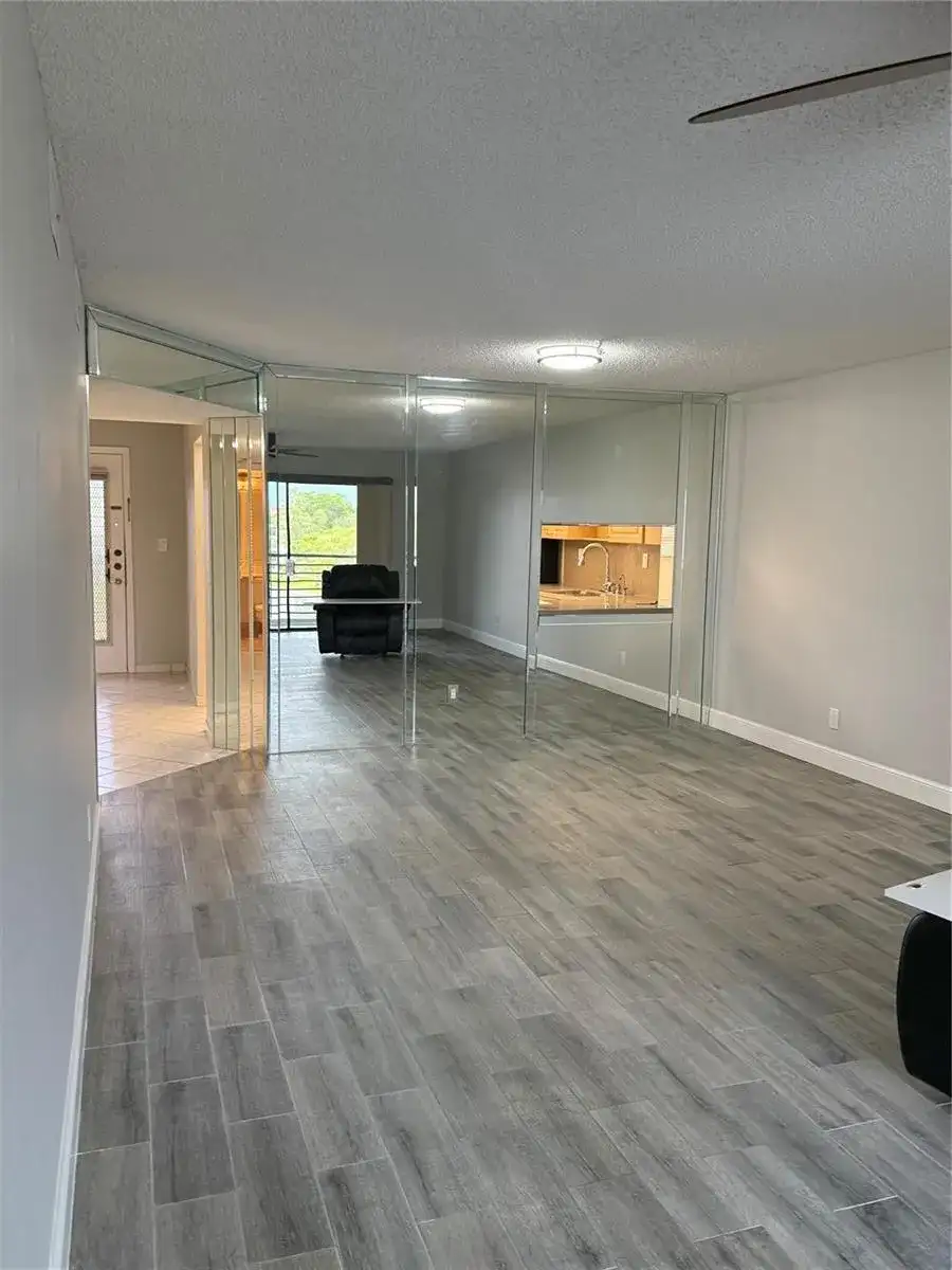 4930 E Sabal Palm Boulevard # 402, Tamarac FL 33319 photo 4