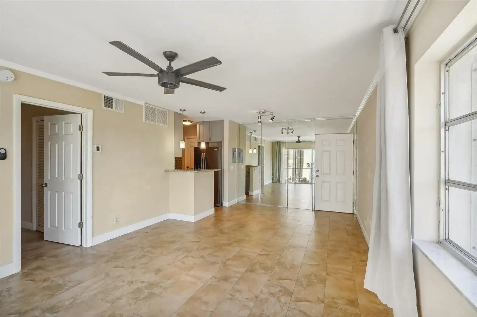 3040 NE 16th Avenue # 402, Oakland Park FL 33334 photo 5