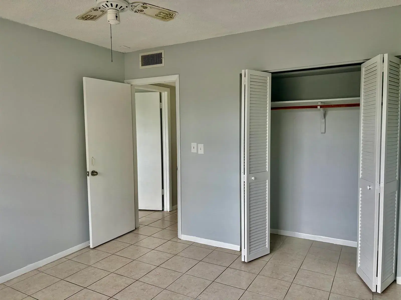 5300 Washington Street # C318, Hollywood FL 33021