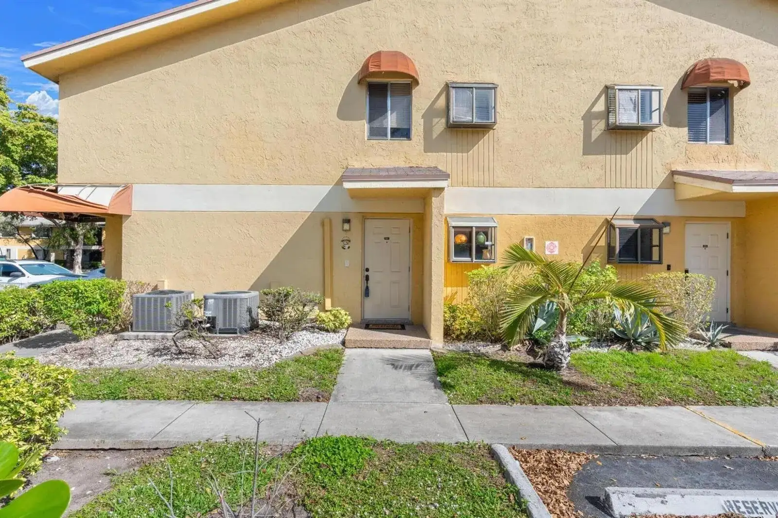 3053 N Oakland Forest Drive # 102, Oakland Park FL 33309 photo 2