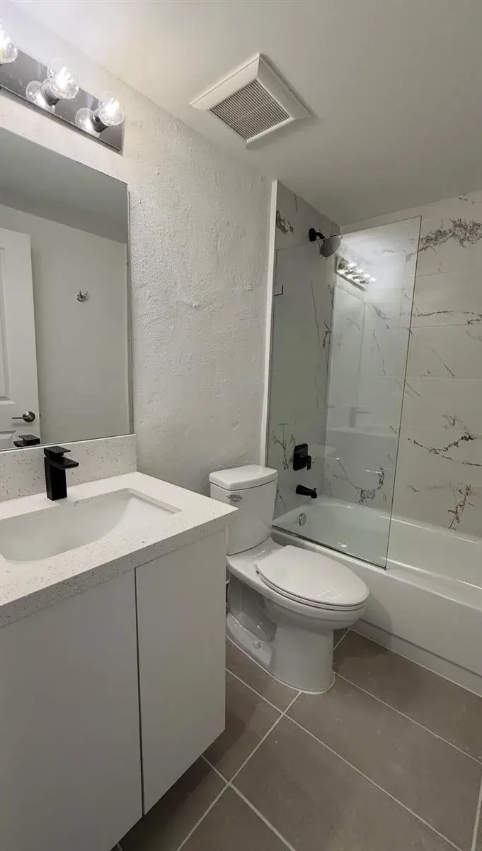 2511 Pierce Street # 3, Hollywood FL 33020