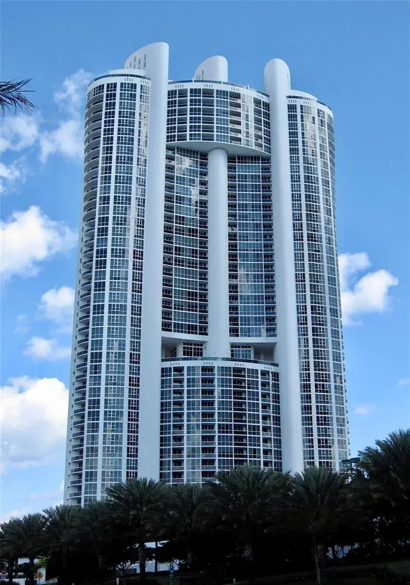18201 Collins Avenue # 3301a, Sunny Isles Beach FL 33160