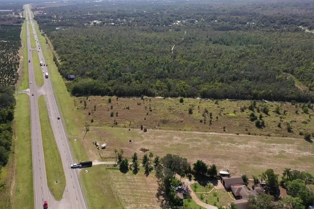 1055 Lake Josephine Drive, Sebring FL 33875