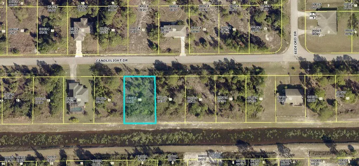 956 Candlelight Drive, Lehigh Acres FL 33974