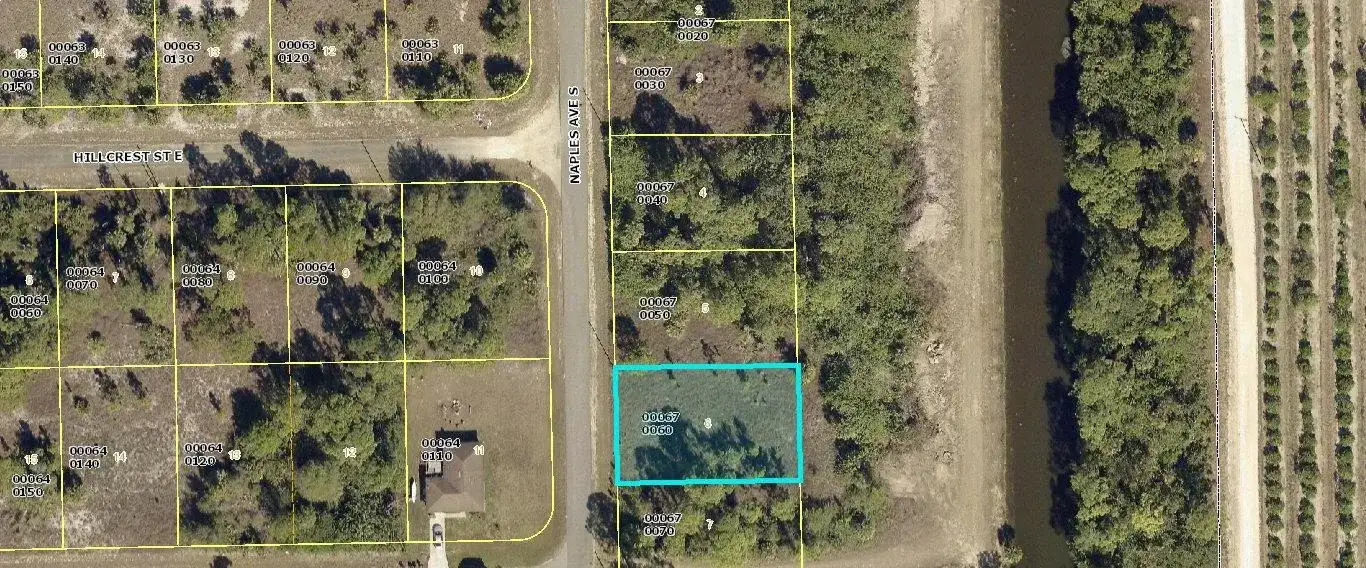 611 Naples Avenue S, Lehigh Acres FL 33974 photo 2
