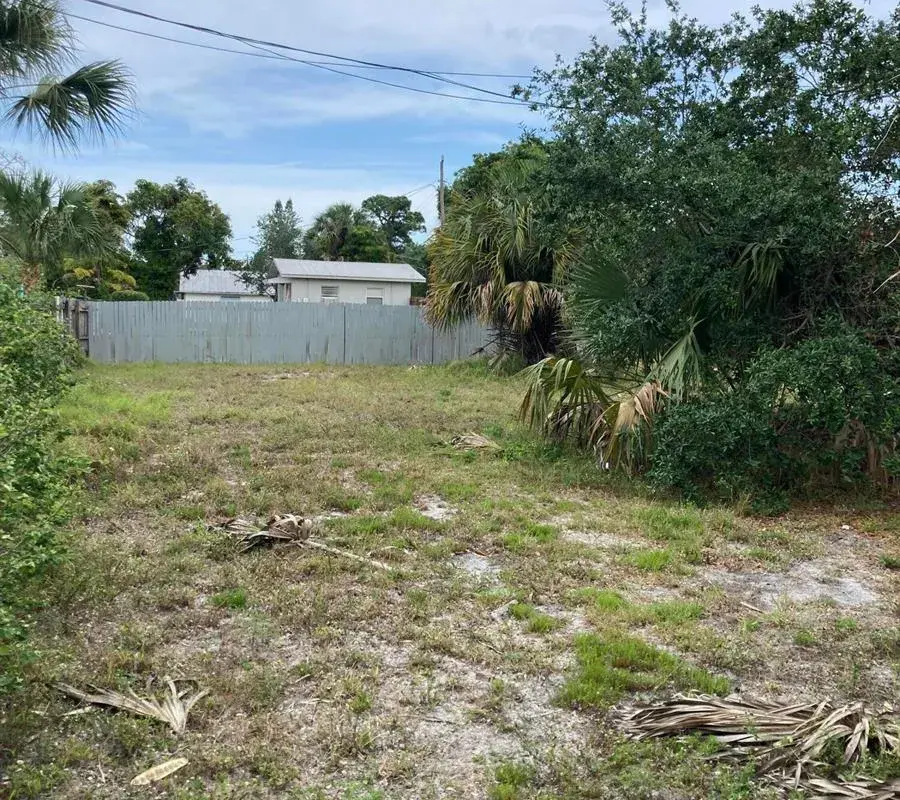 4669 SE May Avenue, Stuart FL 34997
