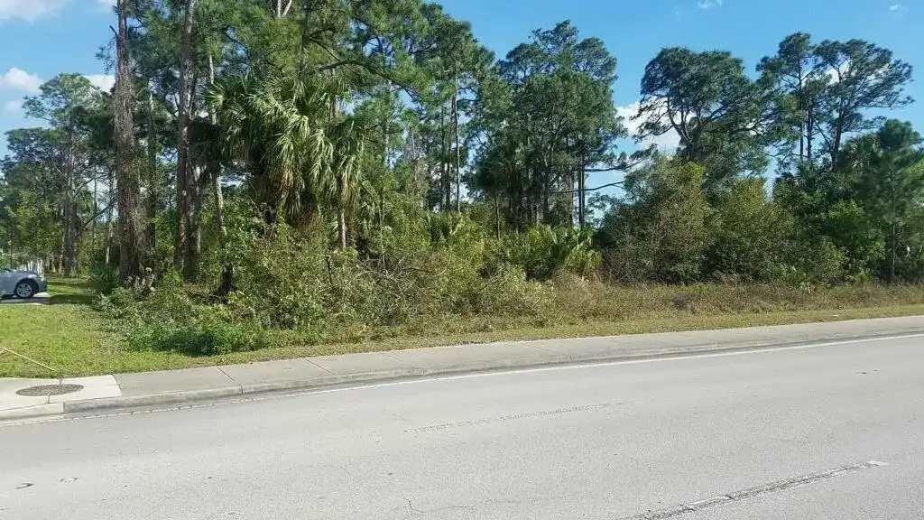 2773 SW Port St Lucie Boulevard, Port St. Lucie FL 34953