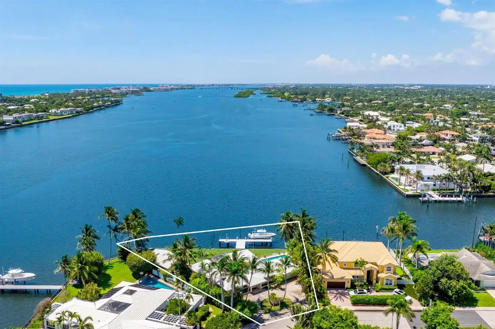 8026 Flagler Court, West Palm Beach FL 33405 photo 2